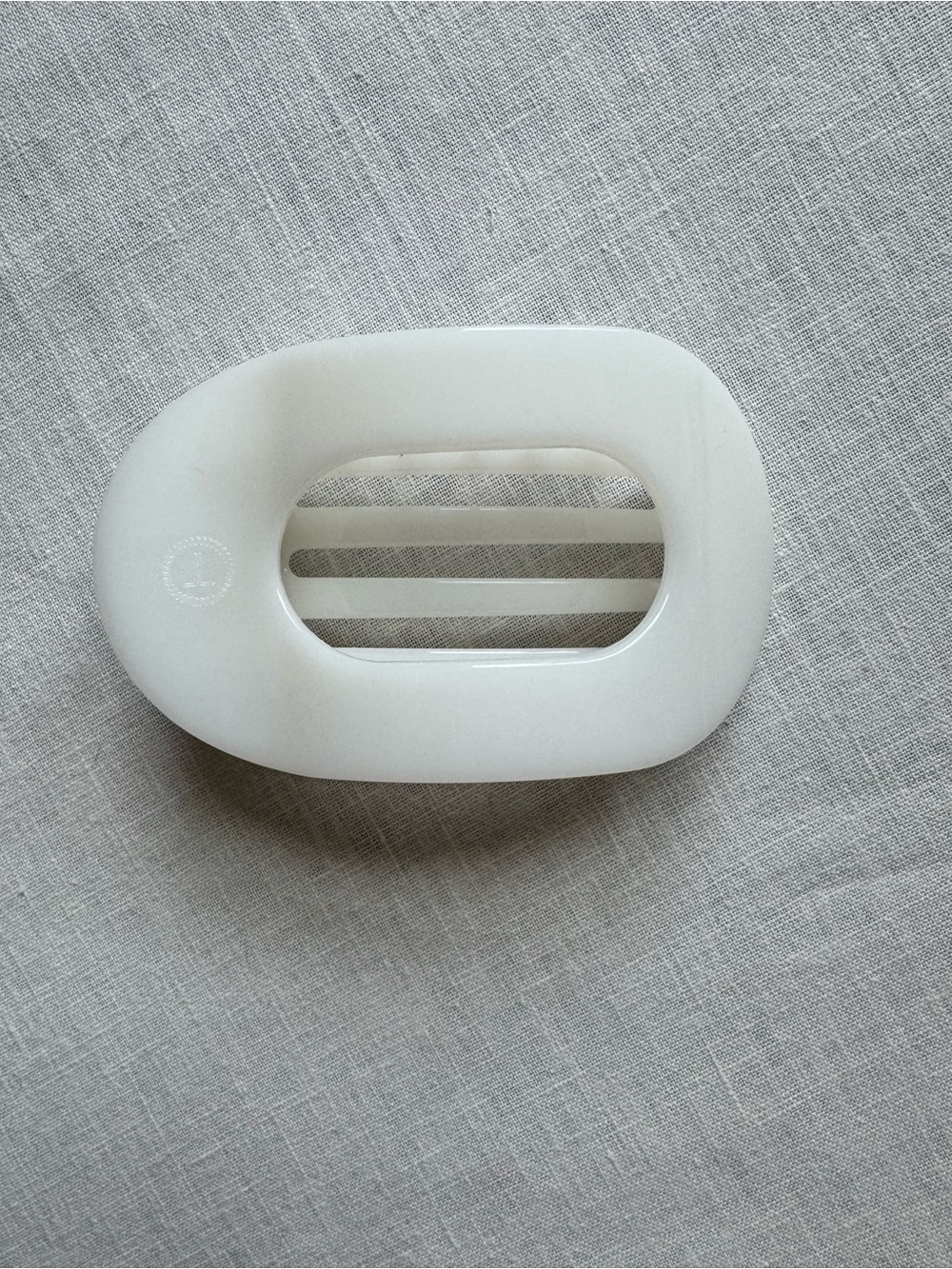 Lay flat teleties clip
